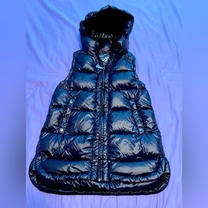 Vince Camuto  down vest women